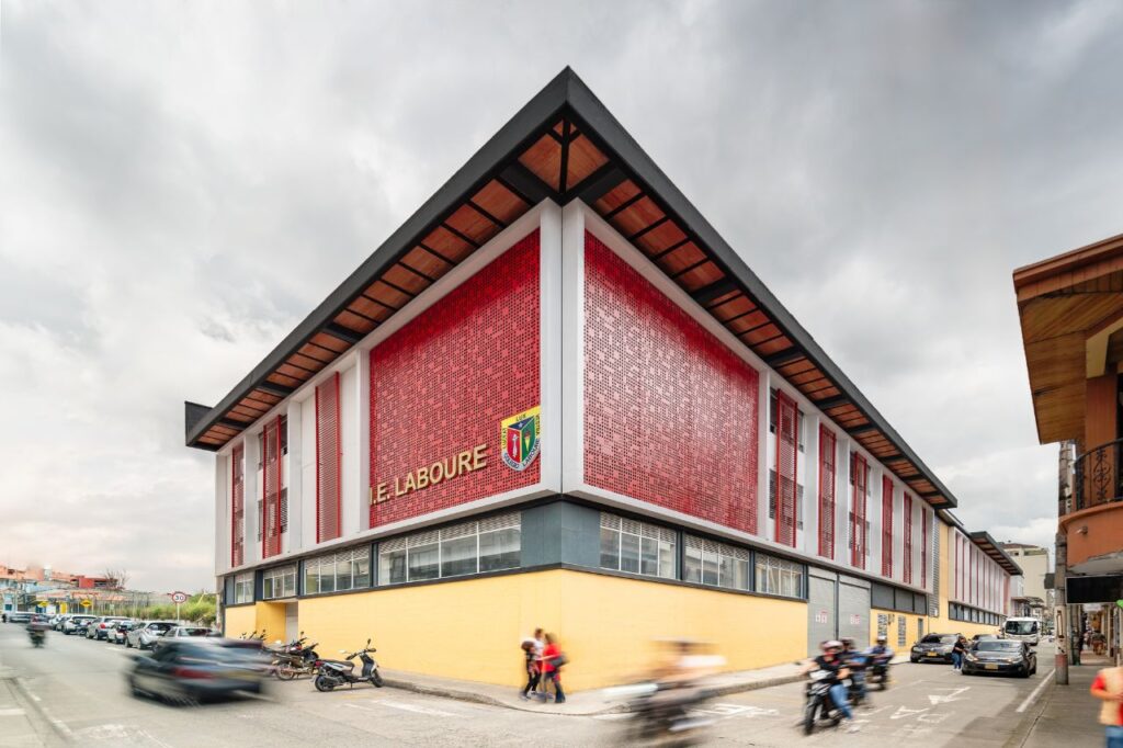 Constructora Ossa López - IE Laboure